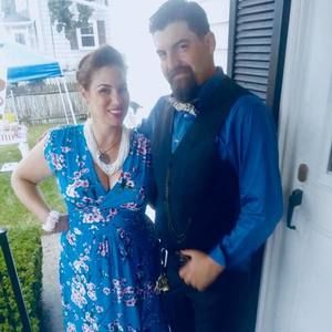 Meet your Posher, Elizabeth